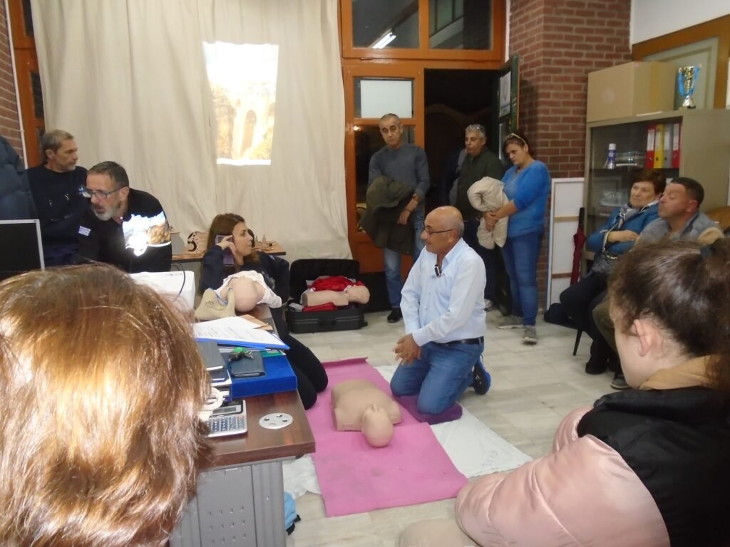 Εκπαίδευση από το ΕΚΑΒ Καρδίτσας dsc00529