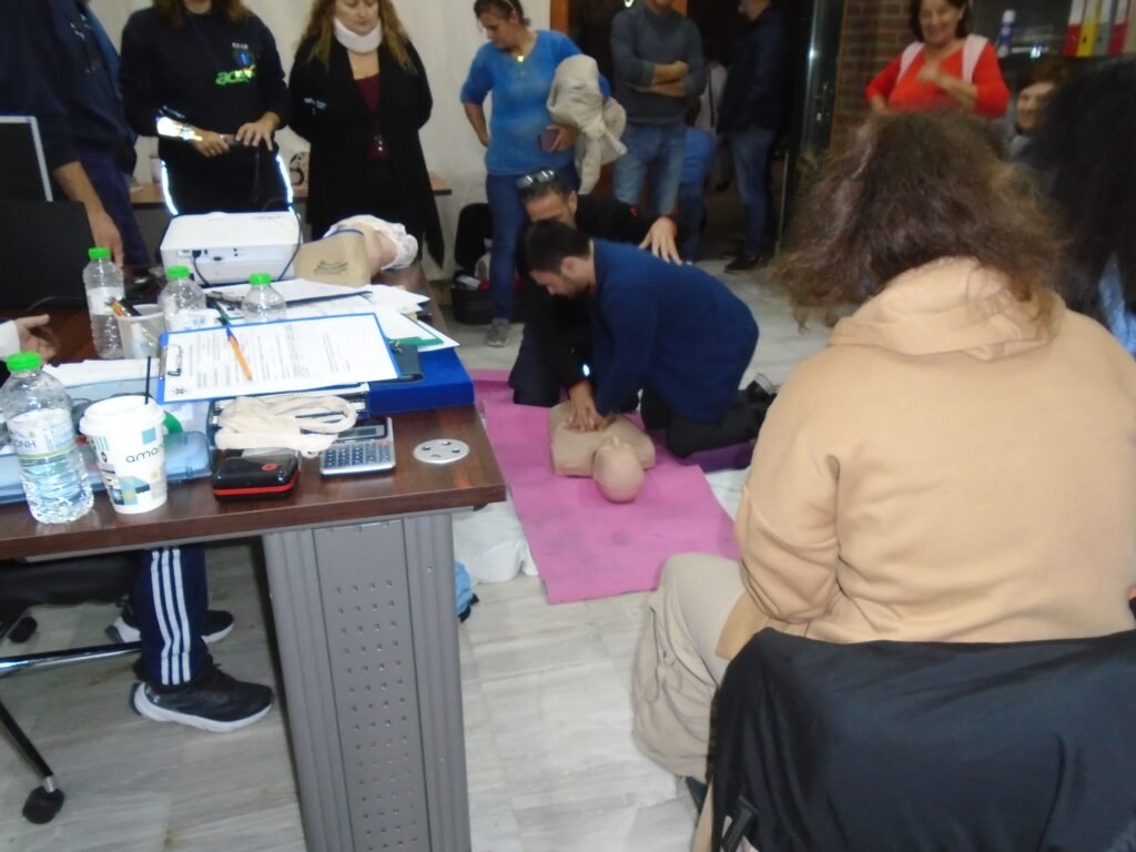 Εκπαίδευση από το ΕΚΑΒ Καρδίτσας dsc00546